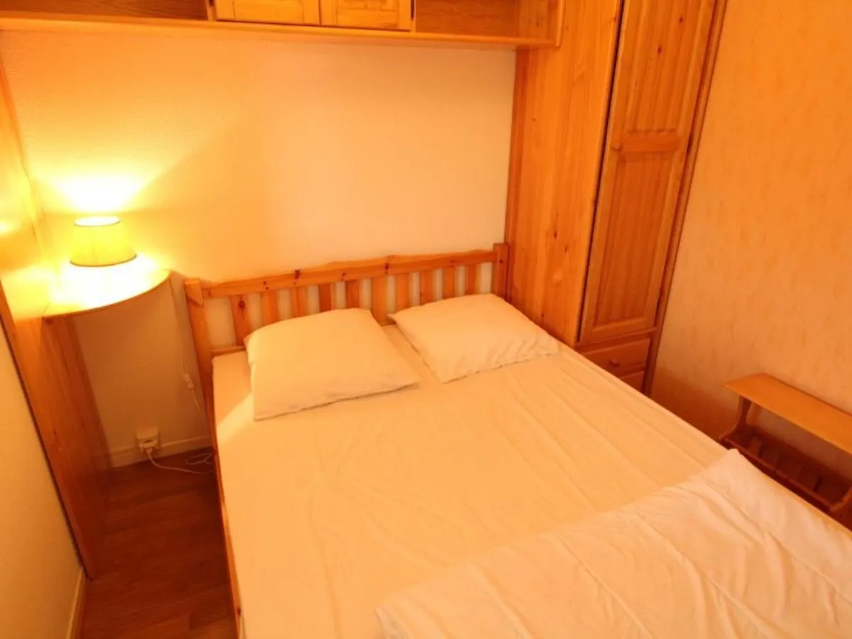 Proche Thermes - T2 Cabine Avec Balcon, Parking Et Wifi - Animaux Admis - Fr-1-313-170 Bagneres-de-Luchon 0*,  France