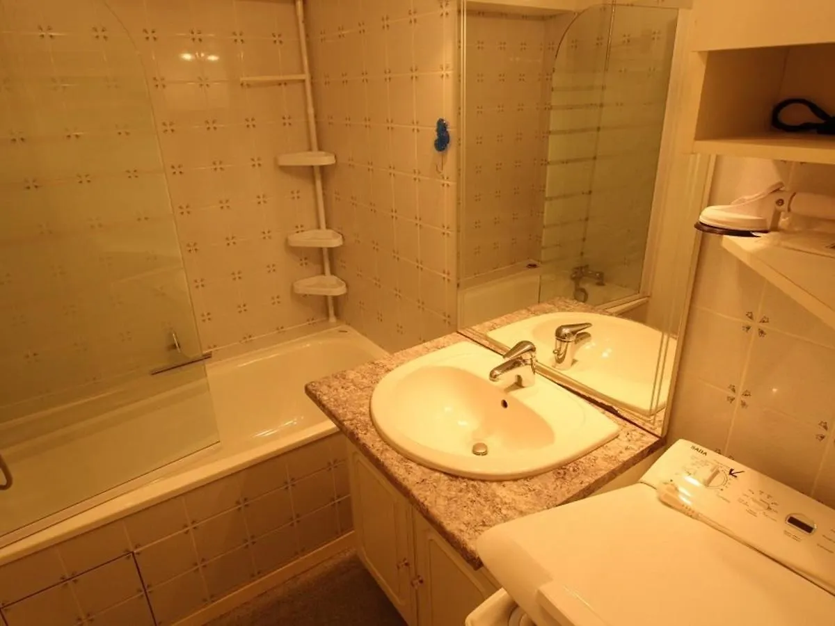 Proche Thermes - T2 Cabine Avec Balcon, Parking Et Wifi - Animaux Admis - Fr-1-313-170 Bagneres-de-Luchon